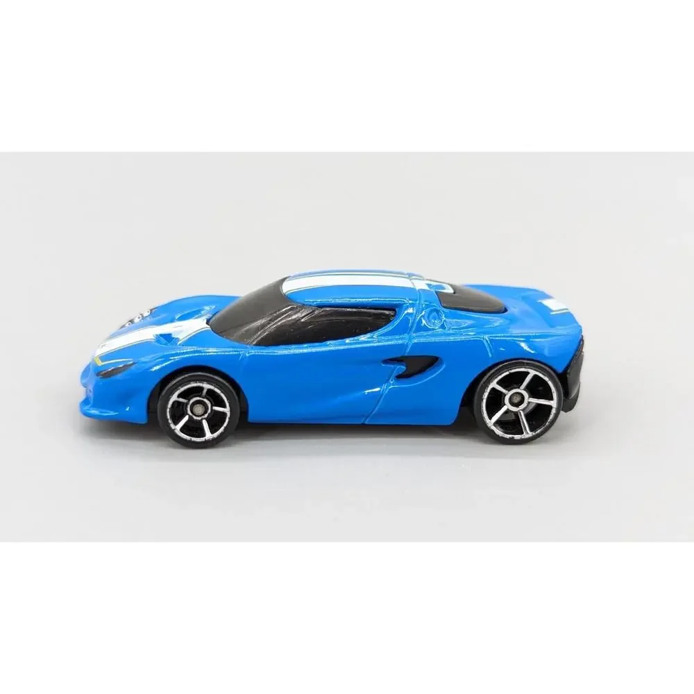 Hot Wheels Lotus Lot 2014 Esprit S1 2000 Concept & 2003 Elise 1:64 Diecast Cars
